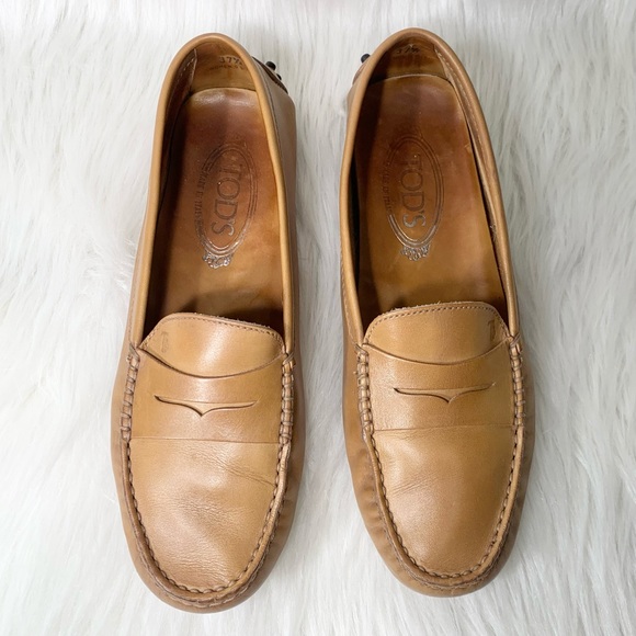 SOLD-Tod’s Slip On Flat Driving Loafers - Picture 3 of 12